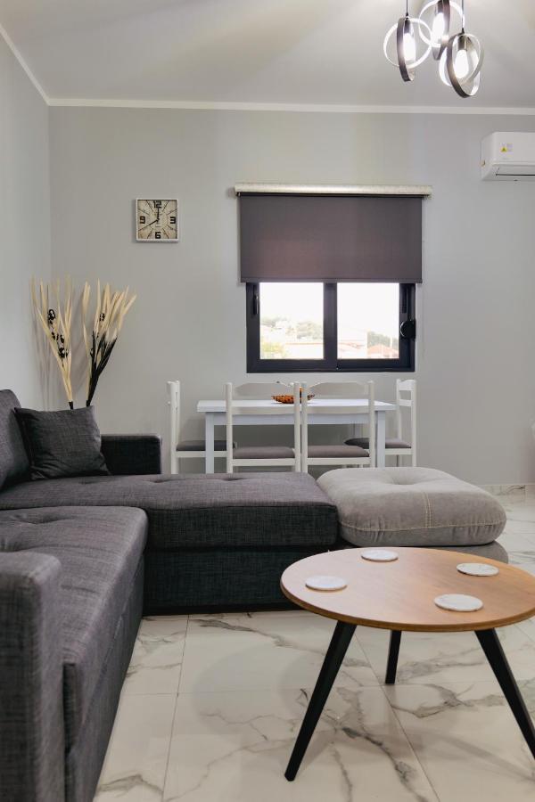 Iphigenia Luxury Flat Διαμέρισμα Σαράντα Εξωτερικό φωτογραφία