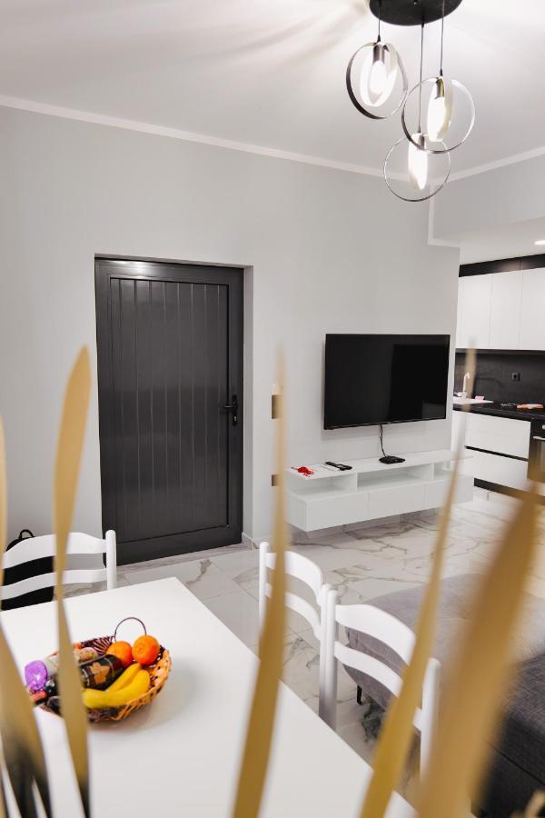 Iphigenia Luxury Flat Διαμέρισμα Σαράντα Εξωτερικό φωτογραφία